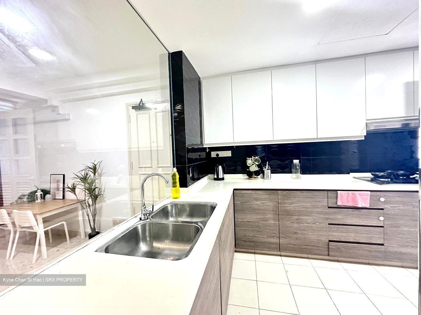 Chateau Le Fame (D10), Apartment #434643961